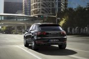 Porsche Macan 8 180x120