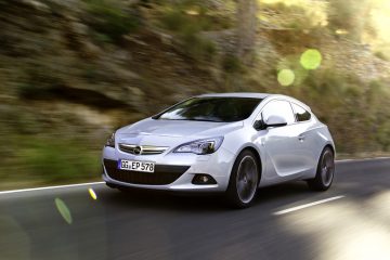 Opel Astra GTC 4