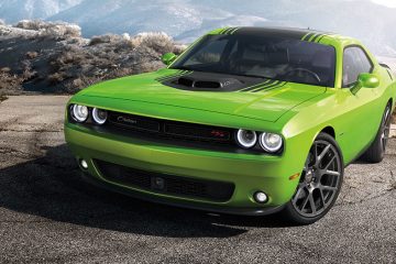 Dodge Challenger 8