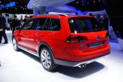 VW Golf Alltrack 2 180x120