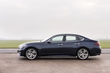 Infiniti Q70 6