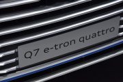 Audi Q7 E Tron 3 180x120