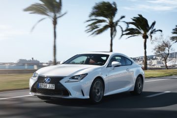 Lexus  RC 300h 360x240