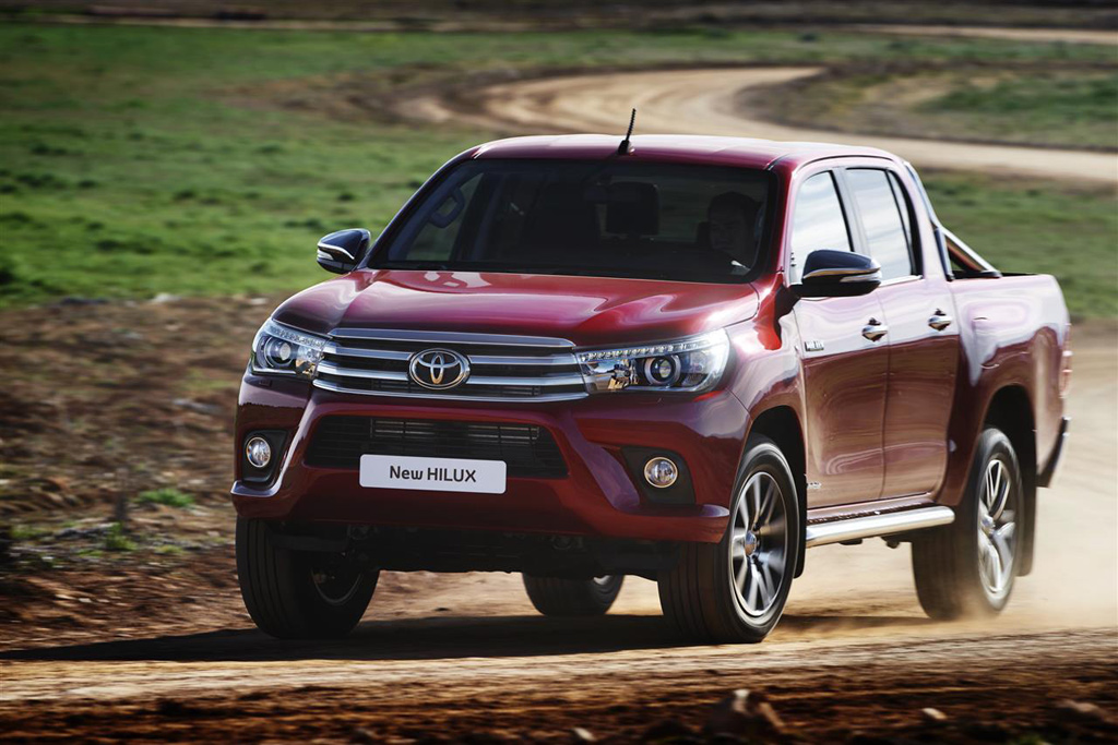 Toyota-Hilux-Geneva2016 1