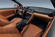Nissan GT R 2017 NYIAS 8 180x120