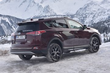 Toyota RAV4 Hybrid 1 360x240