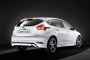 FordST Line 2016 Focus 3 4 Back 180x120