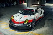 Porsche 911 RSR 2 180x120