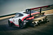 Porsche 911 RSR 3 180x120