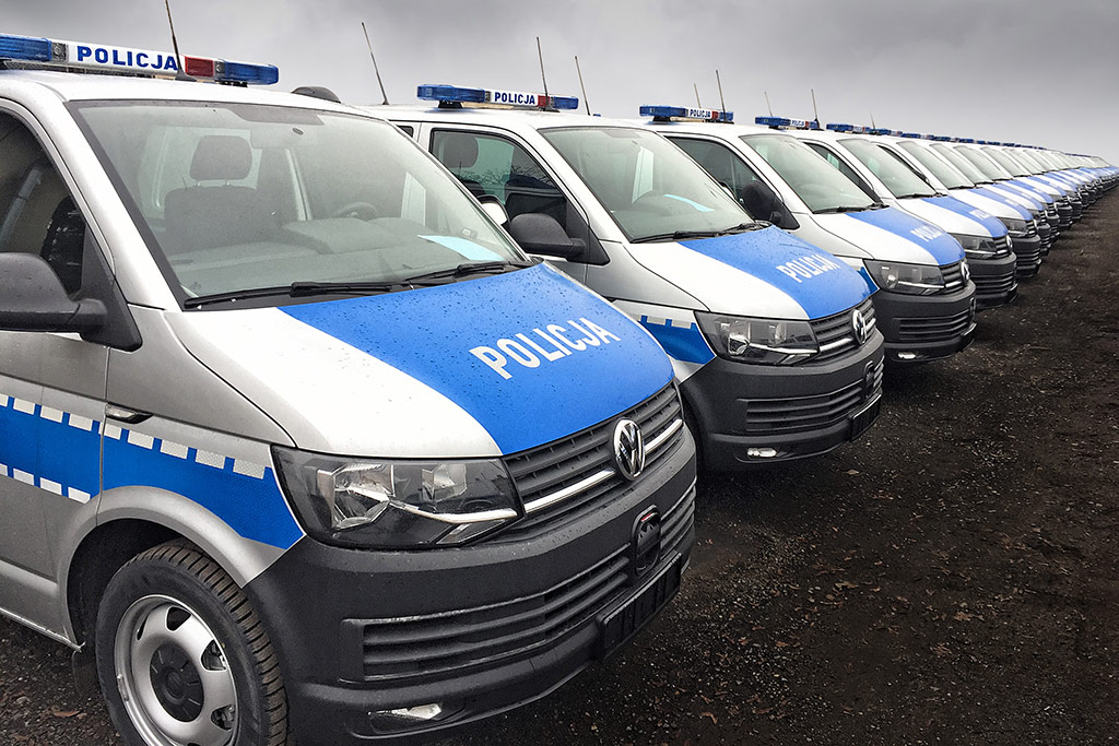 vw-transporter-policja