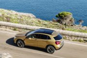 Mercedes GLA 220d 4MATIC 2 180x120