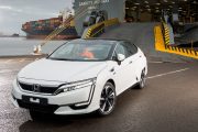 100082 First Honda Clarity Fuel Cell 180x120