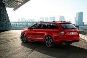 Skoda Octavia RS 245 2 180x120