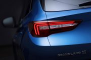 Opel Grandland X 305591 180x120