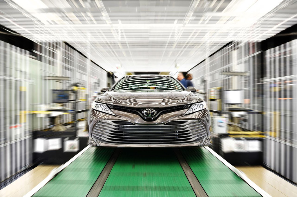 Toyota-Camry-USA 7