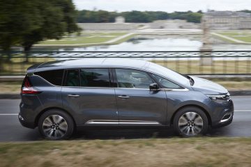 40 2017 Renault Espace 360x240