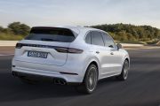 Porsche Cayenne Turbo 6 180x120