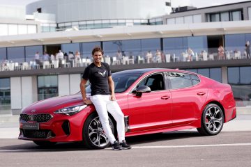 Rafael Nadal I Kia Stinger 6 360x240