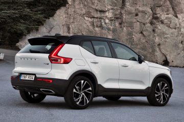 Volvo XC40 4 360x240