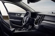 Volvo V60 2018 14 180x120