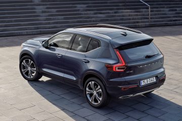 Volvo XC40 2018 360x240