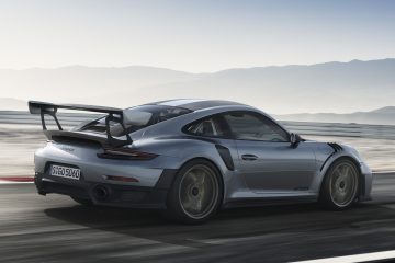 Porsche 911 GT2 RS 4 360x240