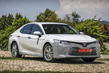 Toyota-Camry-2019 10