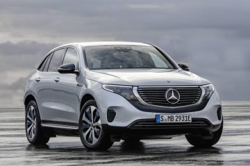 Mercedes-Benz-EQC 16