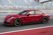 Porsche Panamera GTS 1 180x120