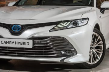 Toyota Camry Hybrid 2018 28 360x240