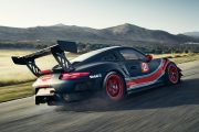 Porsche 911 GT2 RS Clubsport 4 180x120