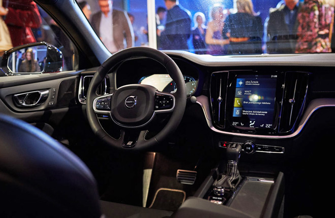 Volvo S60 Premiera 2019 Inside