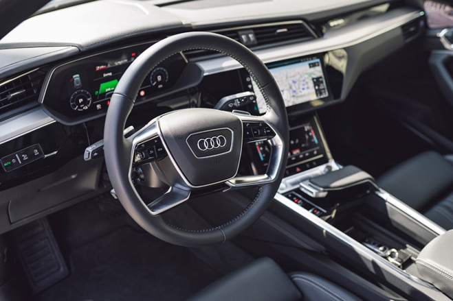 Audi E Tron 2019 Inside 3