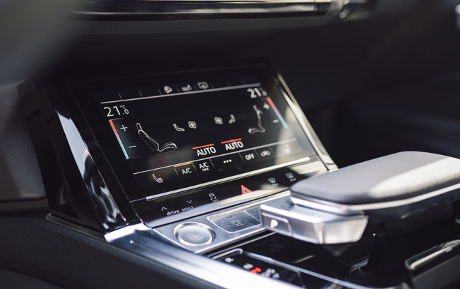 Audi E Tron 2019 Inside 4