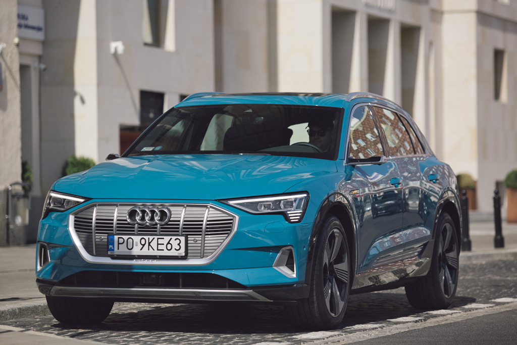 Audi-e-tron-2019