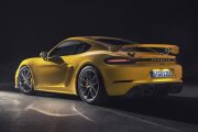 Porsche 718 Cayman GT4 4 180x120