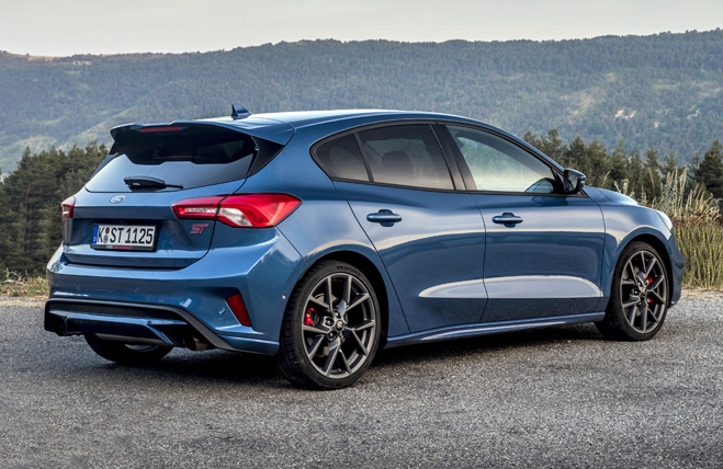 Ford Focus ST 2019 14