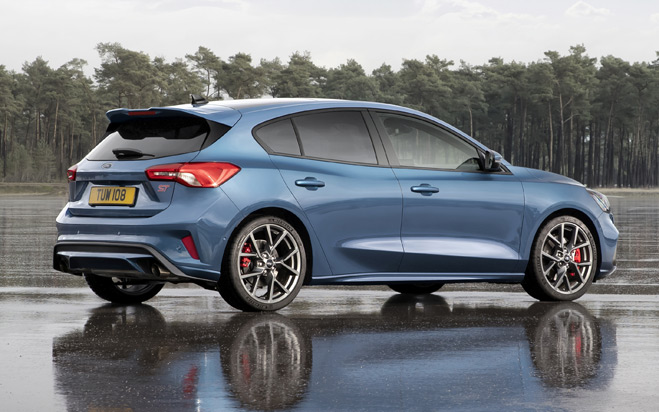 Ford Focus ST 2019 8