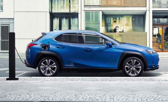 Lexus UX 300E 5