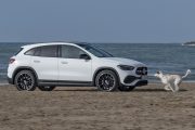 Mercedes Benz GLA Digital White 2 180x120