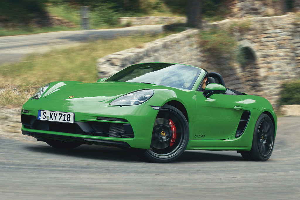 2020-Porsche-718-Boxster-GTS-40 1