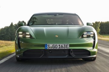 Porsche-Taycan-WCOTY-2020