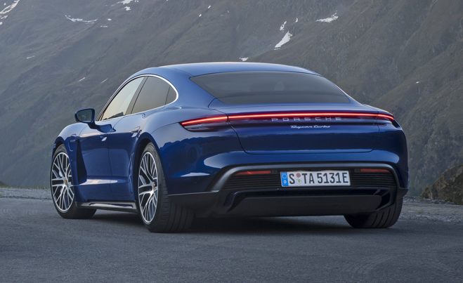 Porsche Taycan WCOTY 2020 3