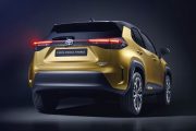 Toyota Yaris Cross Hybrid 13 180x120