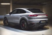 Porsche Cayenne GTS 4 180x120