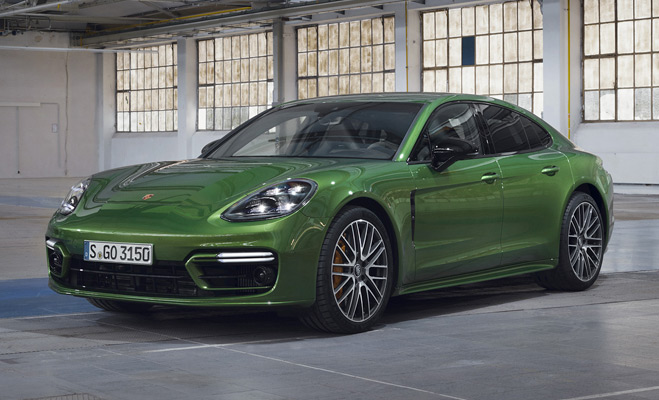 Porsche Panamera 4S 1