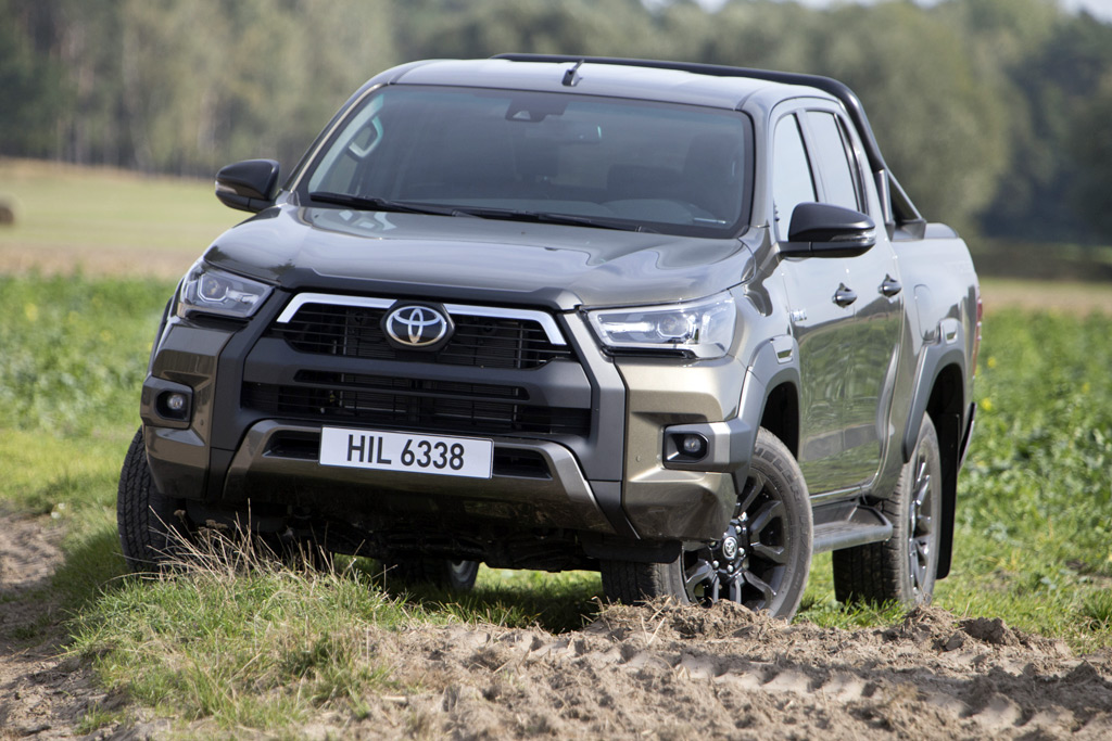 Toyota-Hilux-2020