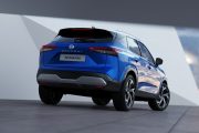 Nissan Qashqai 2021 8 180x120