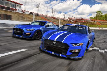 Ford Mustang NASCAR 2021 360x240