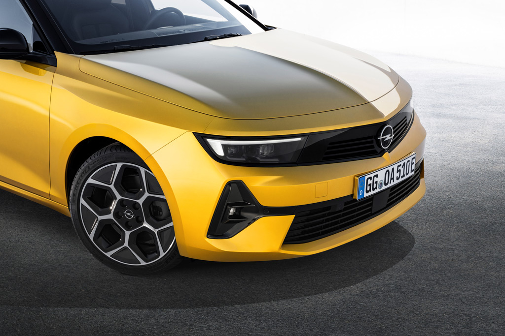 Opel-Astra-2021